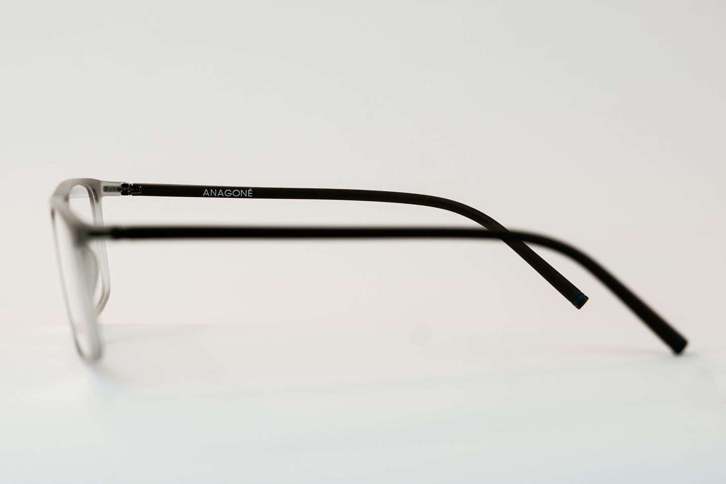 Aro Optico AG MD0104 C02P